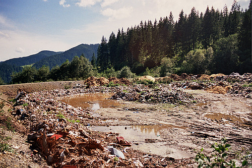 © <a href='http://rtol.de' title='Dynamische Webseiten mit (X)HTML, PHP, MySQL und CSS für Ihren Internet-Auftritt' target='_blank'>Thiel-IT</a>
Holda von oben
August 2002
Rumänienfotos