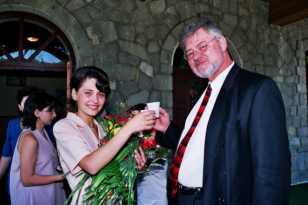 © R.Thiel
Standesamt (Primărie/Rathaus)
Hochzeit in Sinaia/Buşteni/Bucegi
Rumänienfotos