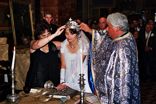 © R.Thiel
Kirche (Biserica)
Hochzeit in Sinaia/Buşteni/Bucegi
Rumänienfotos