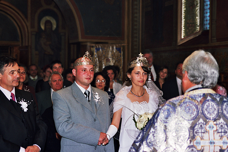 © R.Thiel
Kirche (Biserica)
Hochzeit in Sinaia/Buşteni/Bucegi
Rumänienfotos