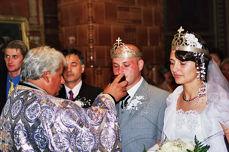 © R.Thiel
Kirche (Biserica)
Hochzeit in Sinaia/Buşteni/Bucegi
Rumänienfotos