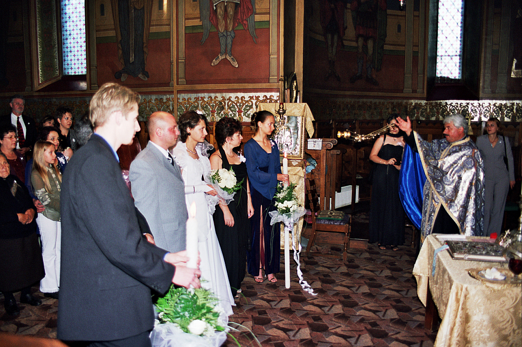 © R.Thiel
Kirche (Biserica)
Hochzeit in Sinaia/Buşteni/Bucegi
Rumänienfotos