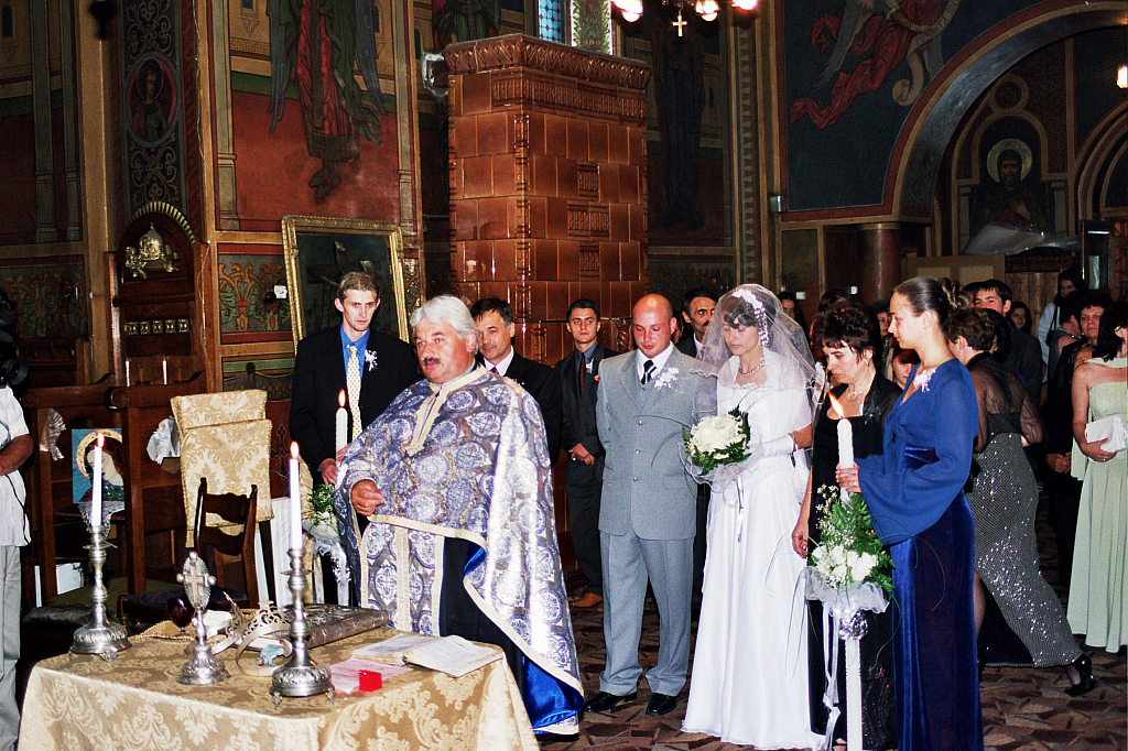 © R.Thiel
Kirche (Biserica)
Hochzeit in Sinaia/Buşteni/Bucegi
Rumänienfotos