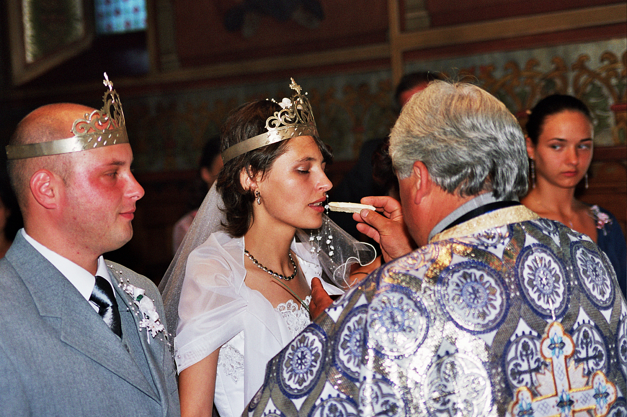 © R.Thiel
Kirche (Biserica)
Hochzeit in Sinaia/Buşteni/Bucegi
Rumänienfotos