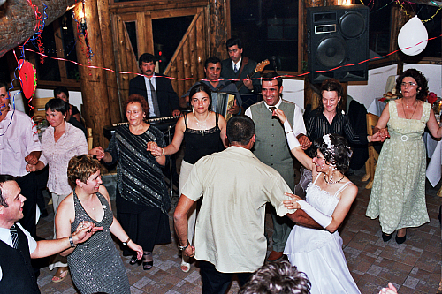 © R.Thiel
Party in der Cabana
Hochzeit in Sinaia/Buşteni/Bucegi
Rumänienfotos