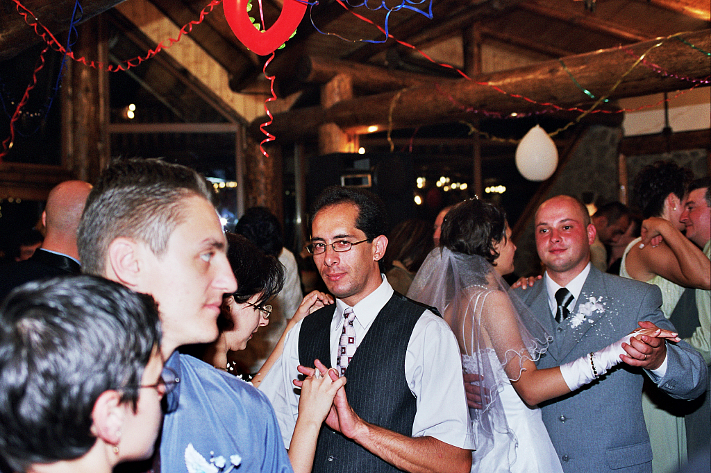 © R.Thiel
Party in der Cabana
Hochzeit in Sinaia/Buşteni/Bucegi
Rumänienfotos